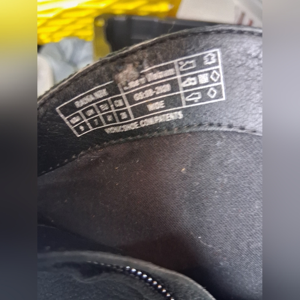 Vionic Raina Boot Size 9 Weather Resistant - Picture 8 of 8